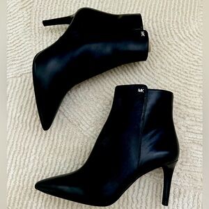 Brand New Michael Kors